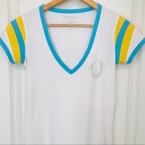 True Religion Vneck T-shirt - Picture 4 of 4